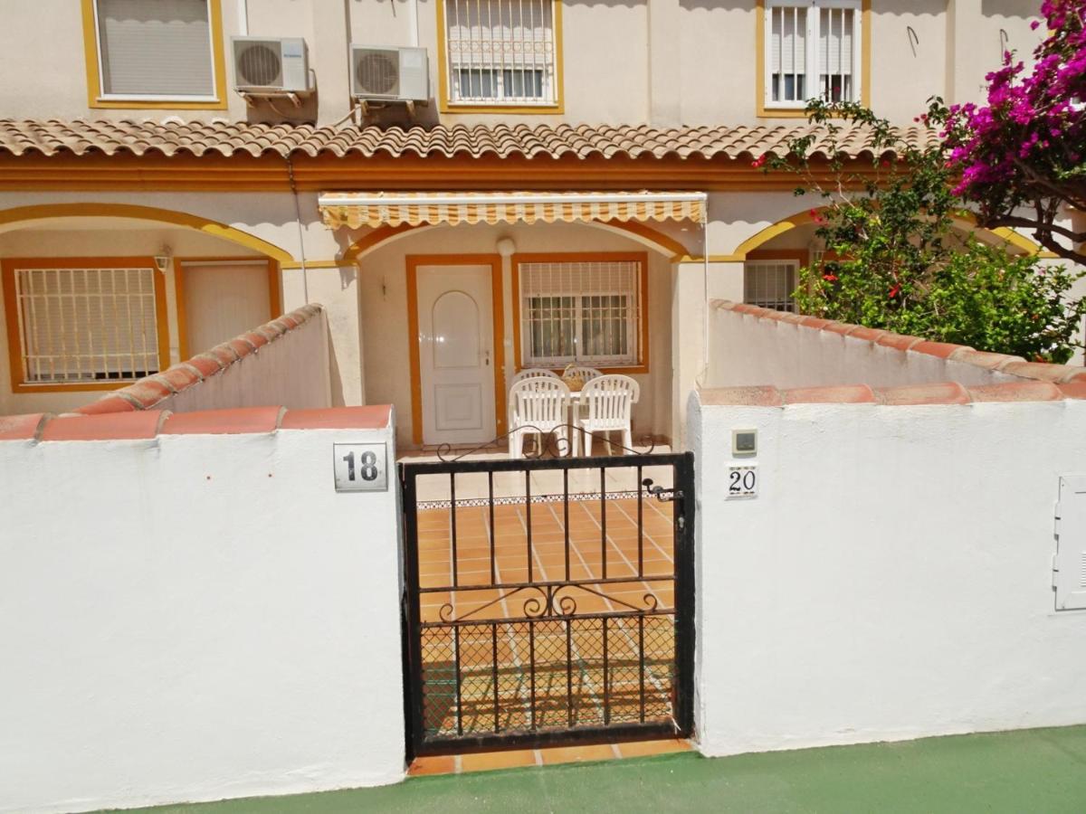 La Playa Oliva - Casa 20 Alquiler Solo Familias公寓 外观 照片
